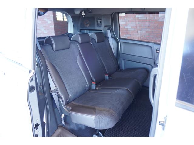 フリードスパイク G エアロ メモリーナビ バックカメラ フルセグTV CD再生 DVD再生 Bluetooth ETC フロアマット ドアバイザー(15枚目)