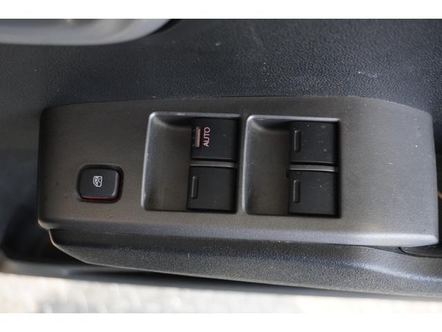 フィット １３Ｇ・スマートセレクション　ファインスタイル　メモリーナビ　バックカメラ　ＥＴＣ　フロアマット　ドアバイザー（24枚目）