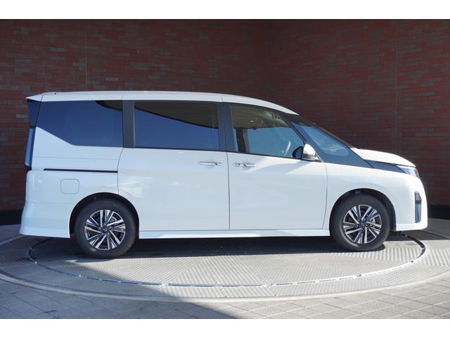 セレナ ハイウェイスターV レンタカーUP レンタカーUP 両側パワスラ メモリーナビ バックカメラ ドラレコ ETC Bluetooth フロアマット(5枚目)