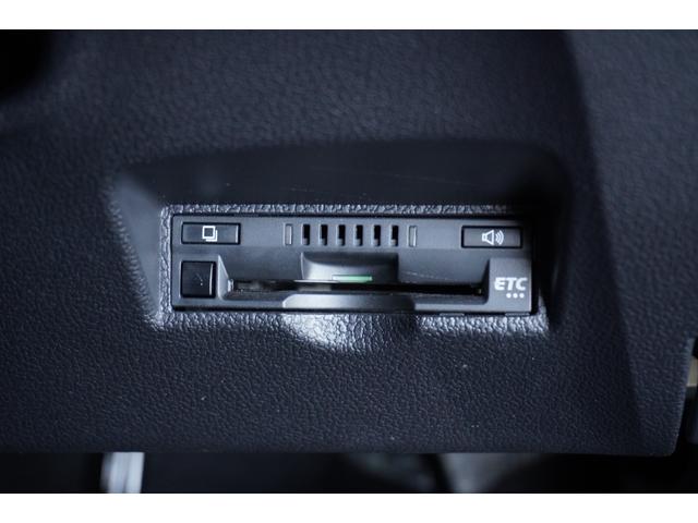 プリウス Sツーリングセレクション ブラックレザー メモリーナビ バックカメラ ETC フロアマット ドアバイザー ACC Bluetooth セーフティセンス(11枚目)
