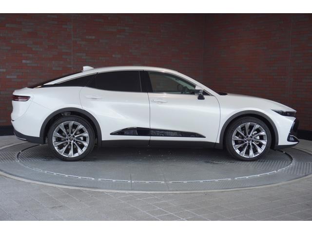 クラウンクロスオーバー Gアドバンスド・レザーパッケージ 4WD デジタルインナーミラー メモリーナビ 全方位カメラ ドラレコ フルセグTV Bluetooth ETC2.0 フロアマット(5枚目)