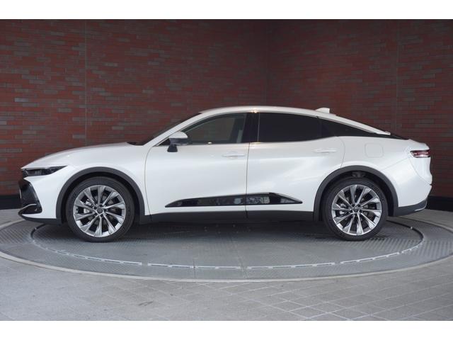 クラウンクロスオーバー Gアドバンスド・レザーパッケージ 4WD デジタルインナーミラー メモリーナビ 全方位カメラ ドラレコ フルセグTV Bluetooth ETC2.0 フロアマット(6枚目)