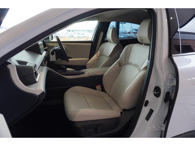 クラウンクロスオーバー Gアドバンスド・レザーパッケージ 4WD デジタルインナーミラー メモリーナビ 全方位カメラ ドラレコ フルセグTV Bluetooth ETC2.0 フロアマット(21枚目)