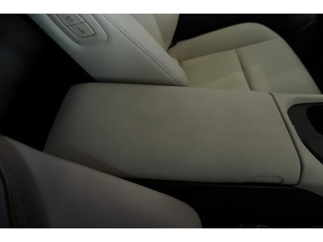 クラウンクロスオーバー Gアドバンスド・レザーパッケージ 4WD デジタルインナーミラー メモリーナビ 全方位カメラ ドラレコ フルセグTV Bluetooth ETC2.0 フロアマット(41枚目)