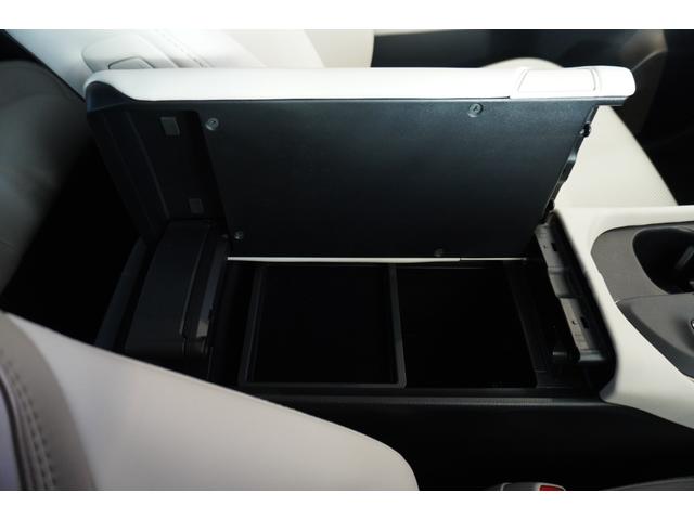 クラウンクロスオーバー Gアドバンスド・レザーパッケージ 4WD デジタルインナーミラー メモリーナビ 全方位カメラ ドラレコ フルセグTV Bluetooth ETC2.0 フロアマット(42枚目)