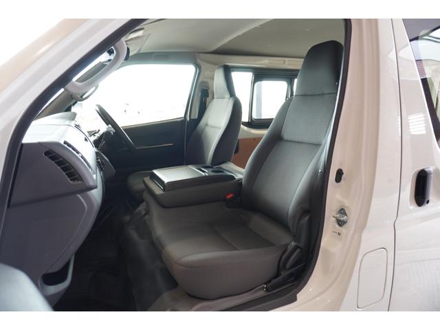 ハイエースバン ロングDX メモリーナビ バックカメラ ETC フロアマット 安全機能(17枚目)