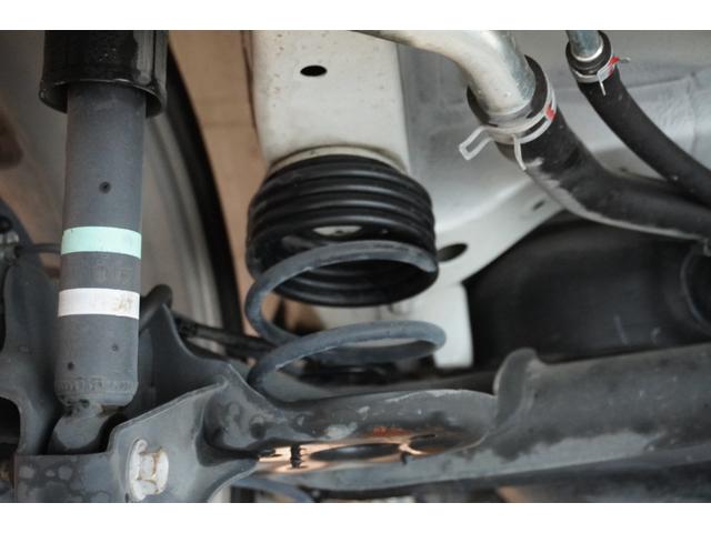 アルトワークス ベースグレード　トラストダウンサス　柿本改マフラー　ローポジションシートレール　メモリーナビ　フルセグＴＶ　Ｂｌｕｅｔｏｏｔｈ　フロアマット（12枚目）