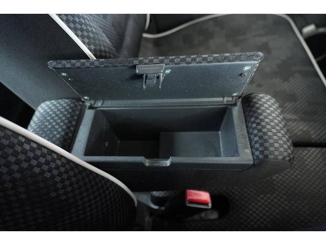 �����X�ł͎����ԕی��̕�W�l���i�͂������A�i�`�e���[�h�T�[�r�X�̑̌��u�K��u�҂��ݐЁB�������̂��\�����݂������󂯕t���Ă���܂��̂ŁA���񕹂��Ă���������������