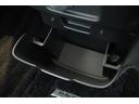 ハイブリッドＭＶ　４ＷＤ　片側パワスラ　ドラレコ　ＥＴＣ　ＣＤ再生　ＡＣＣ　電格ミラー　オートライト　ステリモ　シートヒーター　アルミホイール　ＬＥＤヘッドライト　フロアマット　ドアバイザー　ＤＣＢＳ（36枚目）