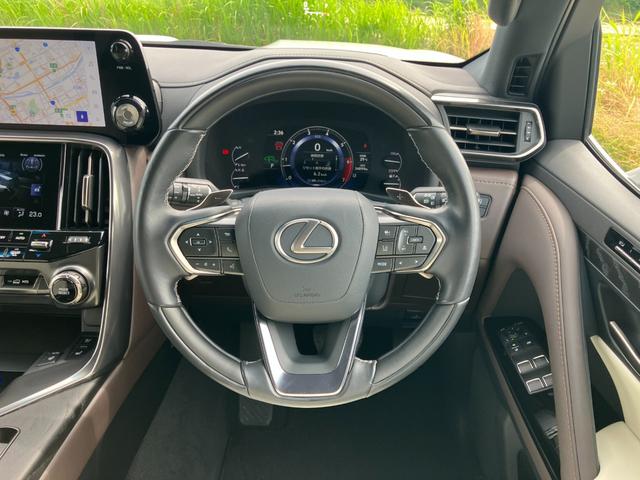 ＬＸ ＬＸ６００　ワンオーナー　ホワイトレザー　サンルーフ　デジタルインナーミラー　ＥＴＣ　ドライブレコーダー　衝突軽減　全周囲カメラ　レーダークルーズ　ハンドルヒーター　シートヒーター・エアコン　Ｂｌｕｅｔｏｏｔｈ（28枚目）