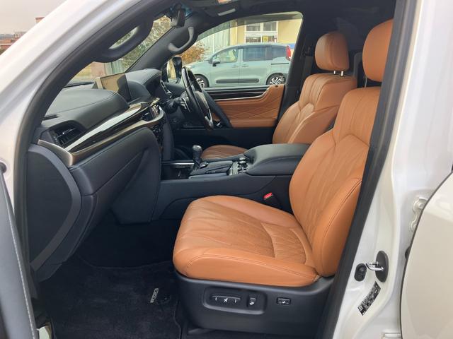 ＬＸ ＬＸ５７０ブラックシークエンス　修復歴無　禁煙車　３列シート８人乗　マークレビンソン　リアエンターテイメント　モデリスタエアロ　ＴＲＤ２１インチ鋳造アルミホイール　セミアニリン本革電動シート　ＶＩＰＥＲセキュリティ　社外レーダー（41枚目）