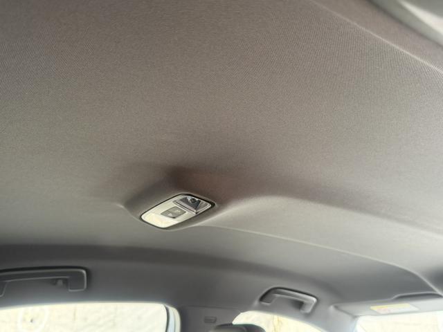 ＲＳ３ ベースグレード　ＥＴＣ　全方位カメラ　ドライブレコーダー　レーダー探知機　シートヒーター　パワーバックドア　シートメモリー　パーキングアシスト　電子パーキング　フルセグＴＶ　ＵＳＢ　ＢＴ（12枚目）