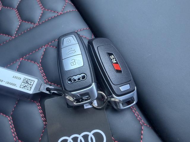 ＲＳ３ ベースグレード　ＥＴＣ　全方位カメラ　ドライブレコーダー　レーダー探知機　シートヒーター　パワーバックドア　シートメモリー　パーキングアシスト　電子パーキング　フルセグＴＶ　ＵＳＢ　ＢＴ（25枚目）