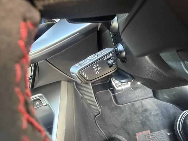 ＲＳ３ ベースグレード　ＥＴＣ　全方位カメラ　ドライブレコーダー　レーダー探知機　シートヒーター　パワーバックドア　シートメモリー　パーキングアシスト　電子パーキング　フルセグＴＶ　ＵＳＢ　ＢＴ（32枚目）