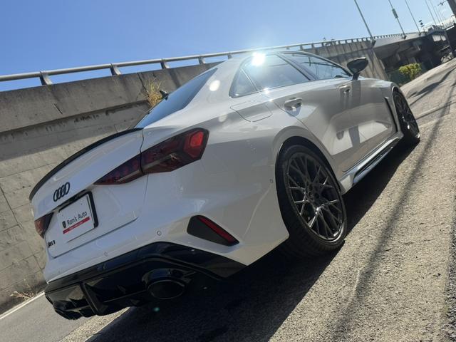 ＲＳ３ ベースグレード　ＥＴＣ　全方位カメラ　ドライブレコーダー　レーダー探知機　シートヒーター　パワーバックドア　シートメモリー　パーキングアシスト　電子パーキング　フルセグＴＶ　ＵＳＢ　ＢＴ（40枚目）