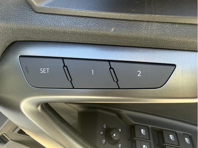 ＲＳ３ ベースグレード　ＥＴＣ　全方位カメラ　ドライブレコーダー　レーダー探知機　シートヒーター　パワーバックドア　シートメモリー　パーキングアシスト　電子パーキング　フルセグＴＶ　ＵＳＢ　ＢＴ（48枚目）