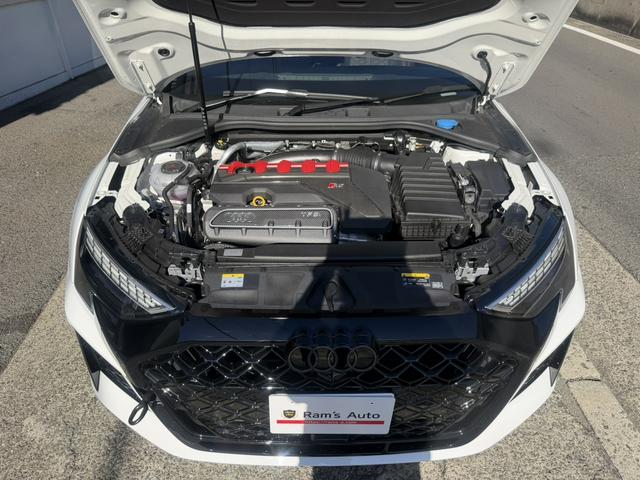 ＲＳ３ ベースグレード　ＥＴＣ　全方位カメラ　ドライブレコーダー　レーダー探知機　シートヒーター　パワーバックドア　シートメモリー　パーキングアシスト　電子パーキング　フルセグＴＶ　ＵＳＢ　ＢＴ（58枚目）