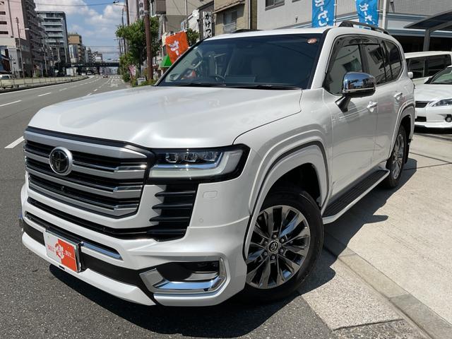 TOYOTA LAND CRUISER ZX | 2023 | PEARL WHITE | 1550 km