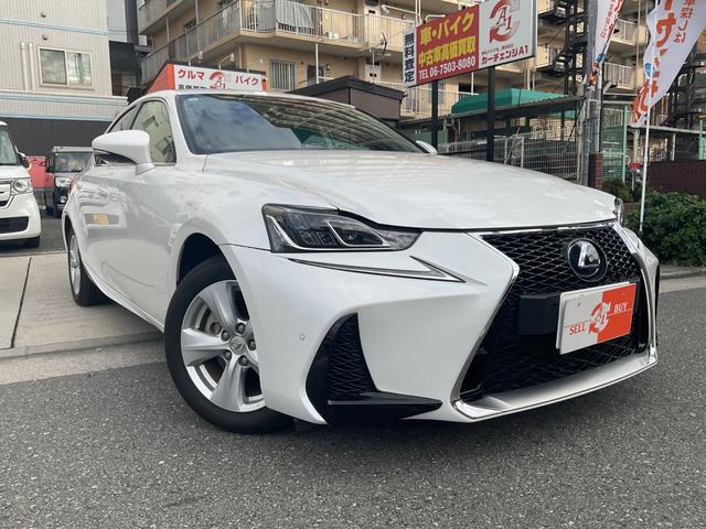 IS IS300h 純正メーカーナビ★フルセグTV★セーフティシステムプラス★Rカメラ★黒×赤コンビ革シート★フルLEDヘッドライト★パドルシフト★シートH★レーダークルーズ★ETC★純正16AW★ブラインドスポット(2枚目)
