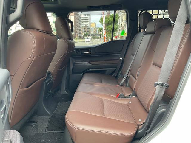 ランドクルーザー２５０ ＺＸ　法人１オナ★純正１２．３ディスプレイオーディオ★ＪＢＬ★ＳＲ★茶革★デジタルインナーＭ★セーフティセンス★チームメイト★ＪＡＯＳフルエアロ＆サイドステップ＆ドライブクロスホイール★ガナドールマフラー（35枚目）