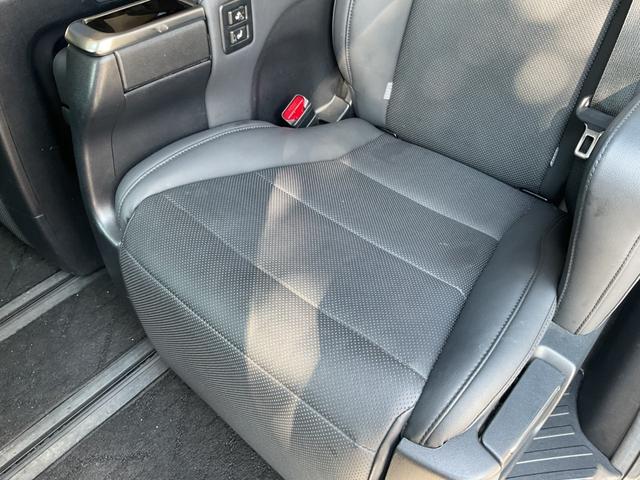 アルファード 2.5S Cパッケージ シーケンシャル/Rカメラ/Dインナーミラー/純正18AW/シートH&ベンチレーター/黒合皮シート/Pバックドア/AHB/ETC/コンビH(20枚目)