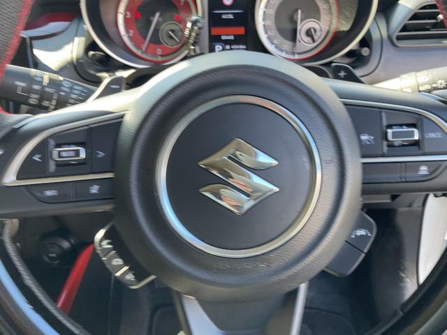 中古車は新車と違い一物一価、その車両にしかない特性を持ち合わせております。気になる車両があればすぐにお問い合わせお待ちしております!!