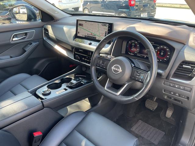 エクストレイル Ｇ　ｅ－４ＯＲＣＥ　ワンオーナー／パノラミックスライディングルーフ／ＢＯＳＥサウンドスピーカー／黒合皮シート／純正メーカーナビフルセグＴＶ／全方位カメラ／プロパイロット／ルーフレール／社外１９ＡＷ／デジタルインナーＭ（20枚目）