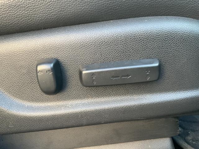 オデッセイ アブソルート　社外パナソニックＨＤＤナビフルセグＴＶ（ＣＮ－ＨＷ８９０Ｄ）★Ｒカメラ★クルコン★パドルシフト★ハーフレザー調シート★ＥＴＣ★純正１８ＡＷ★パワーシート（21枚目）