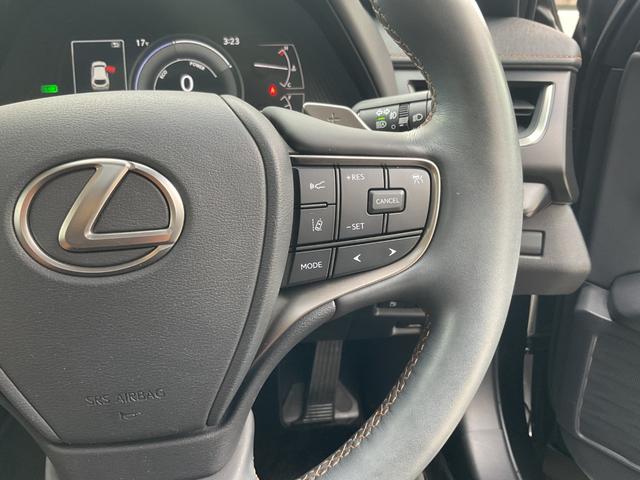 ＵＸ ＵＸ２５０ｈ　バージョンＣ　ワンオーナー★サンルーフ★純正メーカーナビ★フルセグＴＶ★セーフティシステムプラス★カラーヘッドアップディスプレイ★茶レザー合皮シート★純正１７ＡＷ★Ｐバックドア★ＥＴＣ★Ｐシート★シートＨ★（39枚目）