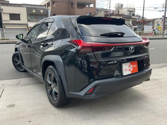 ＵＸ ＵＸ２５０ｈ　バージョンＣ　ワンオーナー★サンルーフ★純正メーカーナビ★フルセグＴＶ★セーフティシステムプラス★カラーヘッドアップディスプレイ★茶レザー合皮シート★純正１７ＡＷ★Ｐバックドア★ＥＴＣ★Ｐシート★シートＨ★（50枚目）