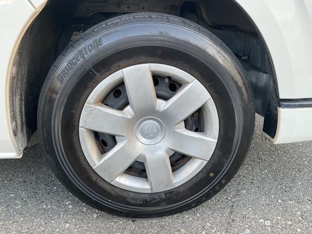 ハイエースバン ロングDX 法人ワンオーナー★車いす移動車★社外ストラーダSDナビフルセグTV★社外フリップダウンモニター★社外デジタルインナーミラー★Rカメラ★リアAC★サイドステップ★仕切りカーテン★キーレスキー★福祉車両(34枚目)