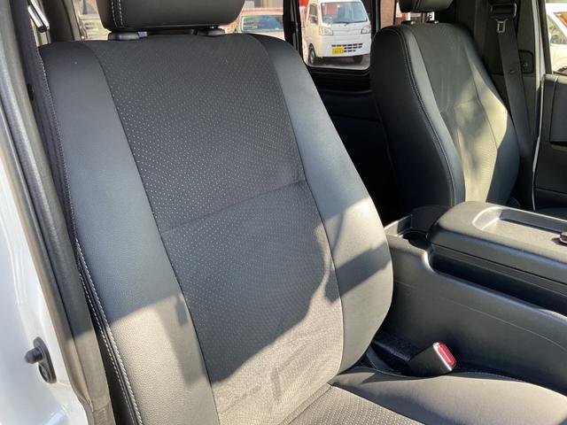 ハイエースバン スーパーＧＬ　ダークプライムＩＩ　★法人１オーナー★純正ＳＤナビＮＳＺＴ－Ｗ６６Ｔ★左右スライドドア★デジタルインナーＭ★パノラミビュー★Ｒカメラ★ＬＥＤヘッド★黒合皮コンビ★スマートＥ★フローリング調カーペット（12枚目）