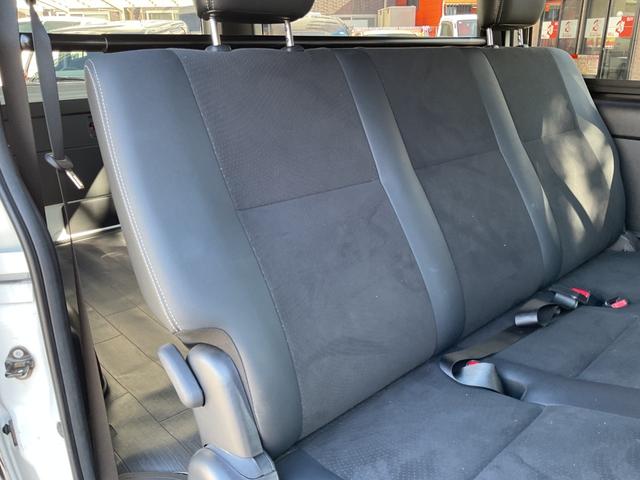 ハイエースバン スーパーＧＬ　ダークプライムＩＩ　★法人１オーナー★純正ＳＤナビＮＳＺＴ－Ｗ６６Ｔ★左右スライドドア★デジタルインナーＭ★パノラミビュー★Ｒカメラ★ＬＥＤヘッド★黒合皮コンビ★スマートＥ★フローリング調カーペット（15枚目）