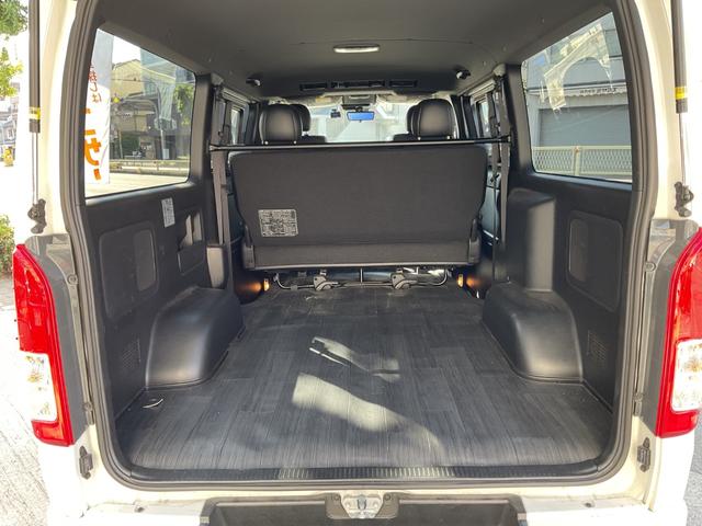 ハイエースバン スーパーＧＬ　ダークプライムＩＩ　★法人１オーナー★純正ＳＤナビＮＳＺＴ－Ｗ６６Ｔ★左右スライドドア★デジタルインナーＭ★パノラミビュー★Ｒカメラ★ＬＥＤヘッド★黒合皮コンビ★スマートＥ★フローリング調カーペット（19枚目）