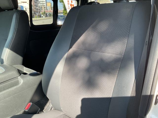 ハイエースバン スーパーＧＬ　ダークプライムＩＩ　★法人１オーナー★純正ＳＤナビＮＳＺＴ－Ｗ６６Ｔ★左右スライドドア★デジタルインナーＭ★パノラミビュー★Ｒカメラ★ＬＥＤヘッド★黒合皮コンビ★スマートＥ★フローリング調カーペット（24枚目）