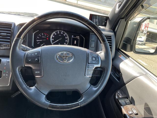 ハイエースバン スーパーＧＬ　ダークプライムＩＩ　★法人１オーナー★純正ＳＤナビＮＳＺＴ－Ｗ６６Ｔ★左右スライドドア★デジタルインナーＭ★パノラミビュー★Ｒカメラ★ＬＥＤヘッド★黒合皮コンビ★スマートＥ★フローリング調カーペット（31枚目）