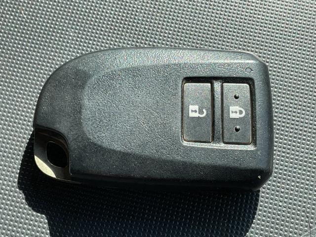 ハイエースバン スーパーＧＬ　ダークプライムＩＩ　★法人１オーナー★純正ＳＤナビＮＳＺＴ－Ｗ６６Ｔ★左右スライドドア★デジタルインナーＭ★パノラミビュー★Ｒカメラ★ＬＥＤヘッド★黒合皮コンビ★スマートＥ★フローリング調カーペット（42枚目）