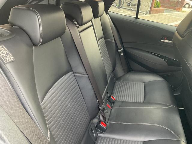 カローラツーリング ハイブリッド　ダブルバイビー　ワンオーナー★純正ディスプレイオーディオ（ナビＴＶ付）★合皮黒ハーフレザー★シートＨ★ハンドルＨ★セーフティセンス★ルーフキャリア★モデリスタスカッフプレート★ブラインドスポット★ＥＴＣ★Ｒカメラ（63枚目）