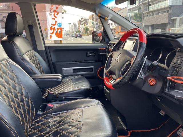 デリカＤ：５ アクティブギア　純正ＳＤナビフルセグＴＶＤＶＤＢＴ★ＭＭＣＳ★ハーフレザー調シート★両側Ｐスラ★クルコン★ＥＴＣ★パドルシフト★社外１６ＡＷ★ドラレコ★スマートキーレスキー★社外マフラー★ＲＦＳカメラ★（19枚目）