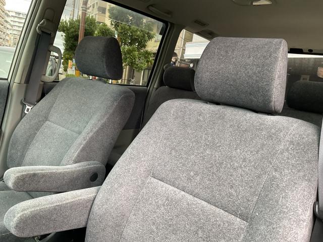 気さくで面倒見のいい、お客様と車のことしか考えてない店長とスタッフです。お車のことでしたらお電話でも、ご来店でも親身になってご対応させていただきますのでよろしくお願いいたします。