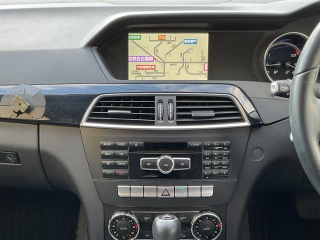 気さくで面倒見のいい、お客様と車のことしか考えてない店長とスタッフです。お車のことでしたらお電話でも、ご来店でも親身になってご対応させていただきますのでよろしくお願いいたします。