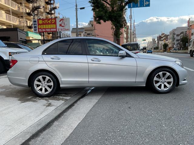 お車の買取をメインに行い、店舗の在庫を掲載しています。その為、在庫期間が大変短くなっておりますので、気になるお車があればなんでもお問い合わせください。