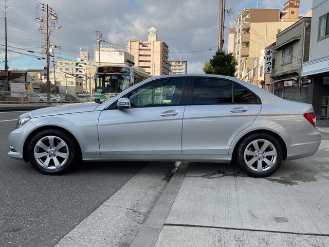中古車は新車と違い一物一価、その車両にしかない特性を持ち合わせております。気になる車両があればすぐにお問い合わせお待ちしております！！