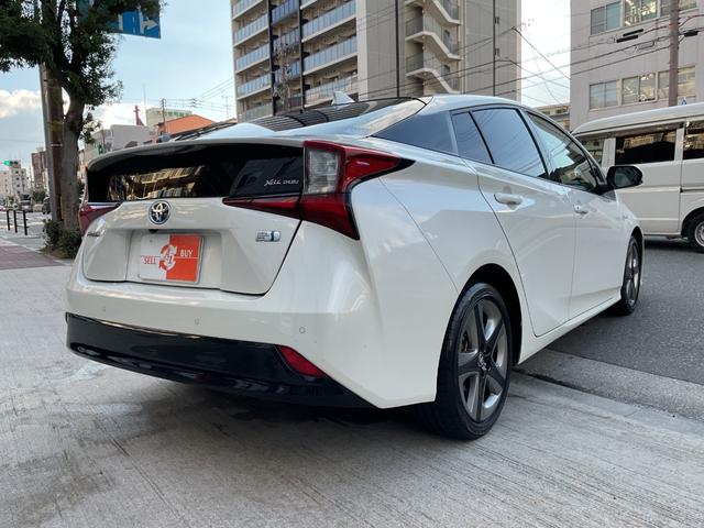 プリウス Ｓツーリングセレクション　ワンオーナー★社外メモリーナビフルセグＴＶ★セーフティセンス★Ｒカメラ★合皮グレーシート★グレー内装★シートＨ★Ｐスタート★スマートキー★純正１７ＡＷ★ステアリングスイッチ★ドラレコ★レーダー（7枚目）