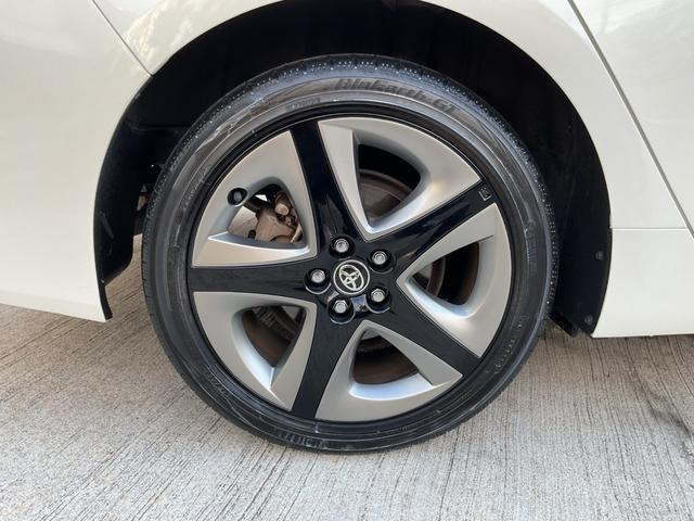 プリウス Ｓツーリングセレクション　ワンオーナー★社外メモリーナビフルセグＴＶ★セーフティセンス★Ｒカメラ★合皮グレーシート★グレー内装★シートＨ★Ｐスタート★スマートキー★純正１７ＡＷ★ステアリングスイッチ★ドラレコ★レーダー（55枚目）