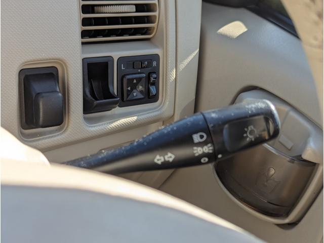 ｅＫクラッシィ Ｌ　阪神タイガースエディション　限定車　阪神優勝記念　日本で１台　コレクターズアイテム　乗降時六甲おろしサウンド（48枚目）