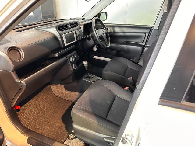 サクシード ＵＬ－Ｘ　ナビ　バンパーガード　新品ＴＯＹＯタイヤ　６ヶ月無償保証・距離無制限保証　ＥＴＣ　Ｂｌｕｅｔｏｏｔｈ　ブロックタイヤ　　マットブラックペイント　ＴＯＹＯＴＡエンブレム（30枚目）