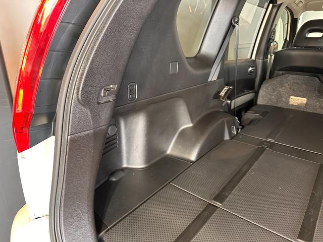 エクストレイル ２０Ｘｔｔ　６ヶ月無償保証・距離無制限保証　新品アルミホイール　新品ブロックタイヤ　ルーフキャリア　ナビ　ＴＶ　レザ－シ－ト　Ｂｌｕｅｔｏｏｔｈ　　ＥＴＣ　スマートキー（52枚目）