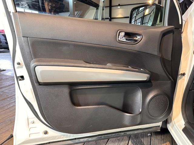 エクストレイル ２０Ｘｔｔ　６ヶ月無償保証・距離無制限保証　新品アルミホイール　新品ブロックタイヤ　ルーフキャリア　ナビ　ＴＶ　レザ－シ－ト　Ｂｌｕｅｔｏｏｔｈ　バックカメラ　ＥＴＣ　スマートキー（45枚目）