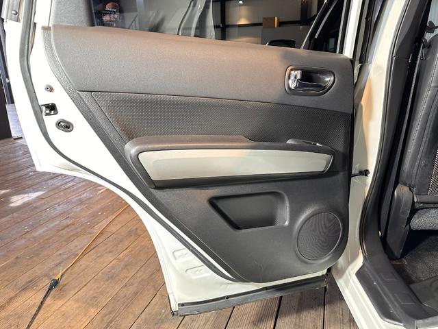 エクストレイル ２０Ｘｔｔ　６ヶ月無償保証・距離無制限保証　新品アルミホイール　新品ブロックタイヤ　ルーフキャリア　ナビ　ＴＶ　レザ－シ－ト　Ｂｌｕｅｔｏｏｔｈ　バックカメラ　ＥＴＣ　スマートキー（46枚目）